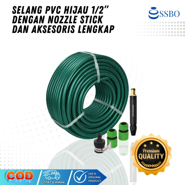 Selang PVC hijau ukuran 1/2 inch merek SSBO, dilengkapi nozzle stick dan aksesoris lengkap untuk menyiram tanaman dan mencuci kendaraan.